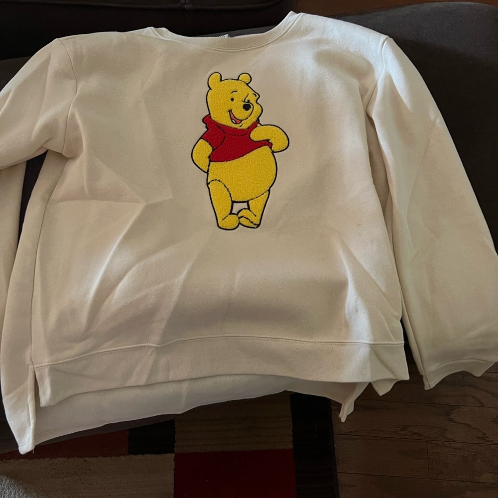 Winnie the Pooh sweatshirt 2xl never worn